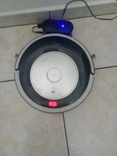 Robô aspirador Midea