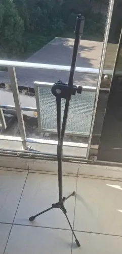 Tripé para Câmera Ajustável e Resistente