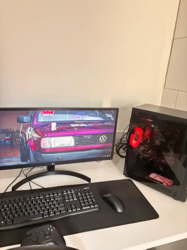 Computador com Ryzen 7 e monitor 29 polegadas
