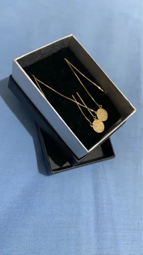 Medalha de São Bento banhada a ouro 18K