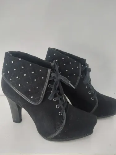 Bota no 36 moleca