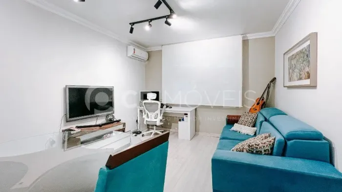 Apartamentos em Porto Alegre, no bairro Vila Ipiranga, à venda.