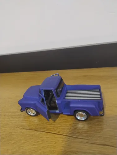 Miniatura de Caminhonete Azul Fosca Vintage