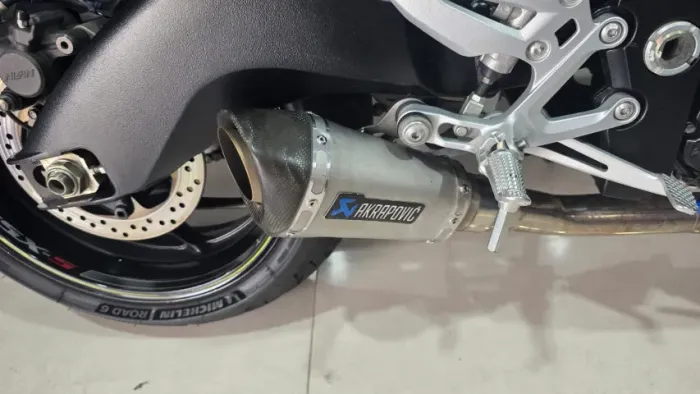 suzuki gsx s 1000 a 2017 azul gp com acessórios