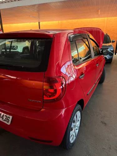 Volkswagen Fox 1.6 MI I Motion Total Flex 8V 5P 2013