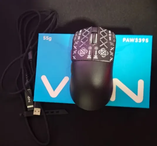 Mouse VGN Dragonfly F1 MOBA - Com feet Tiger ICE V2
