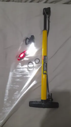 Bomba de Ar para Bicicleta - Fertak e 2 lanternas para bike!