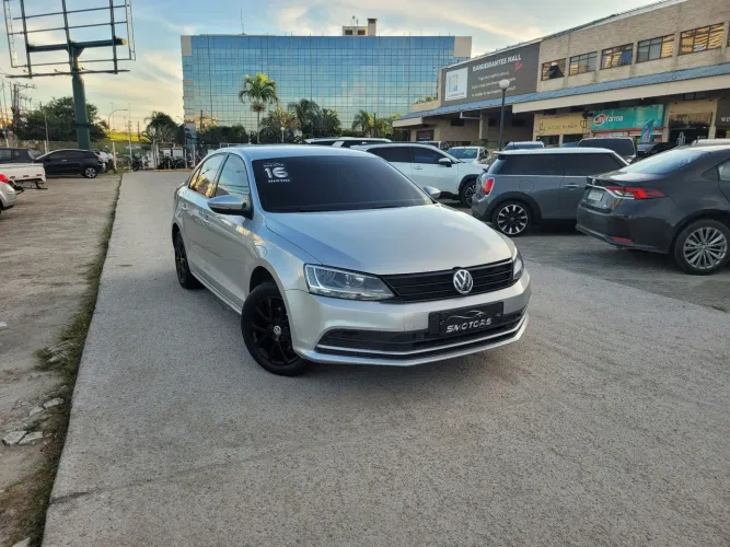 Volkswagen jetta trend line flex + gnv automático ótimo estado