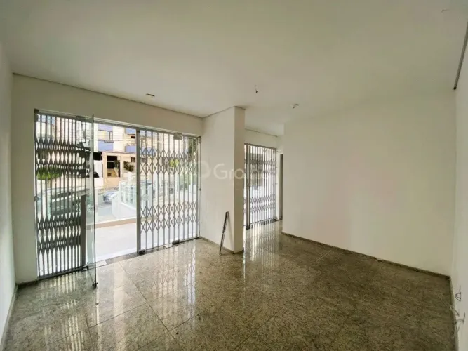 Loja para Venda em Florianópolis, Centro, 2 banheiros