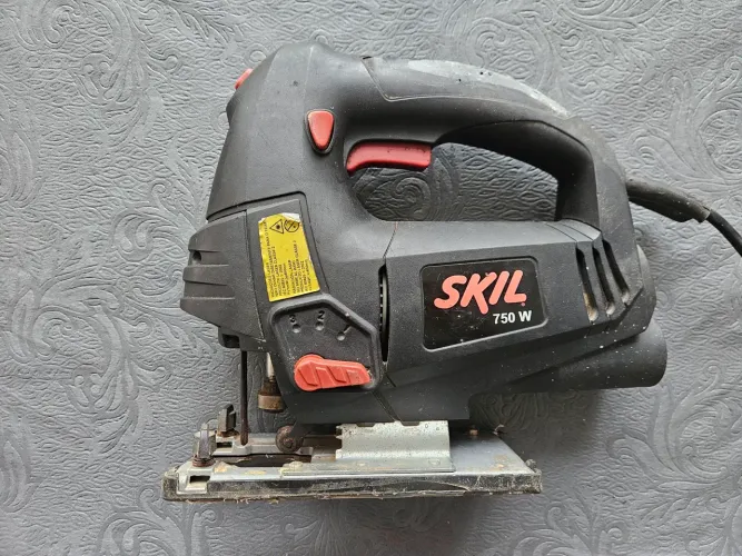 Serra Tico-Tico SKIL 750W Laser
