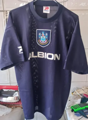 CAMISA WEST BROMWICH ALBION FC PATRICK MADE IN UK AZUL FRETE GRATIS