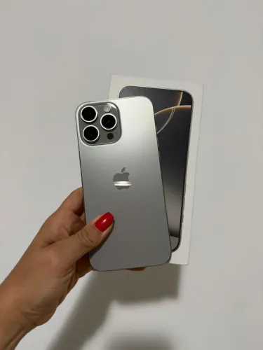 iPhone 16 Pro Max 256 Gb