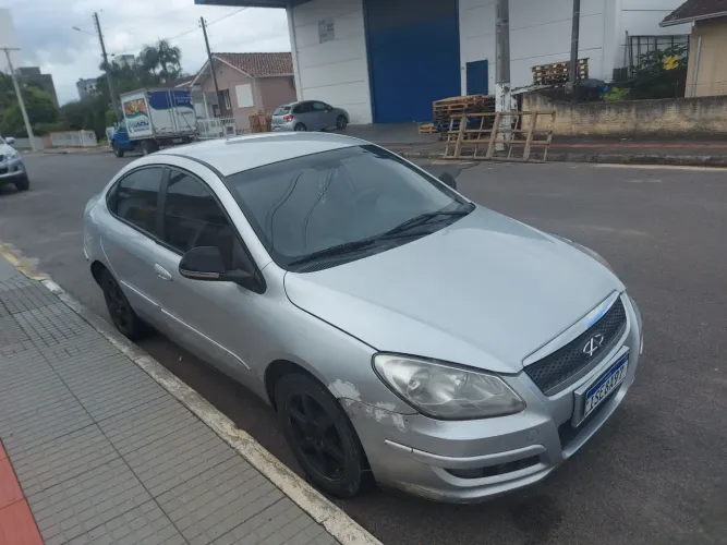 Vendo chery cielo 2011