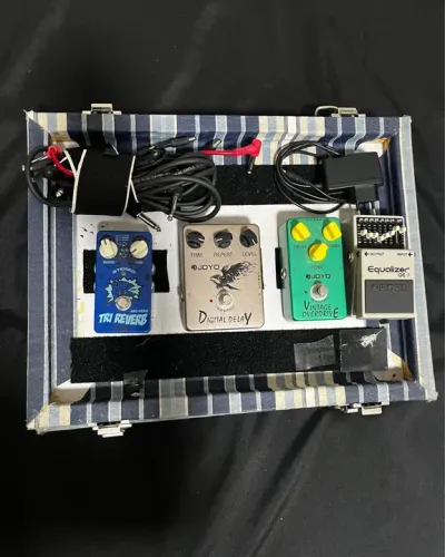Set com Pedais de Guitarra Joyo - 4 Pedais