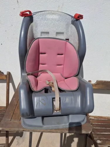 Cadeirinha infantil para carro 