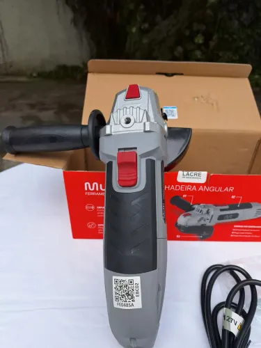 Esmerilhadeira angular Multi, 700w, 127v, 12.000rpm, 1 ano de garantia. 