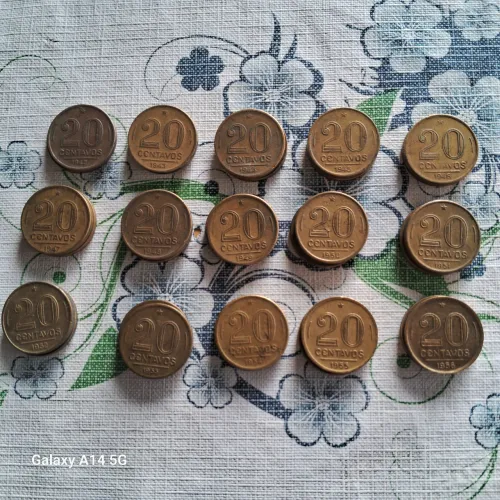 Moedas antigas de cruzeiros de 20 centavos, de 1942 a 1956