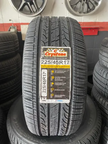 Pneu 225/45/17 remolde