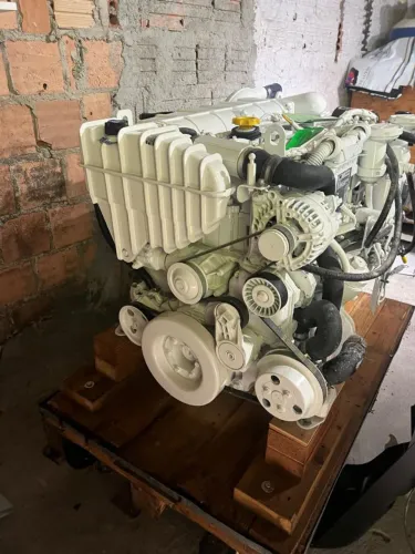 Motor Mercruiser QSD 320 HP DIESEL COM RABETA BRAVO 3 