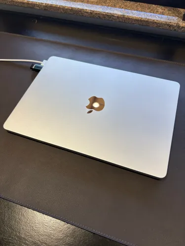 MacBook Air M4 - Seminovo - Garantia Apple até 30/10/26
