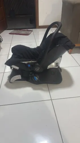 Bebê conforto com base