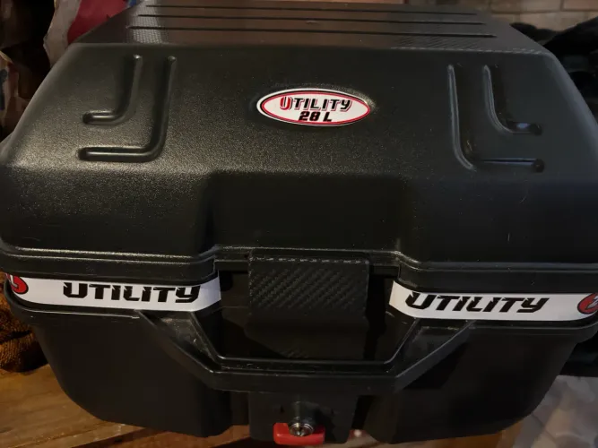 Baú ultility 28 litros novo 