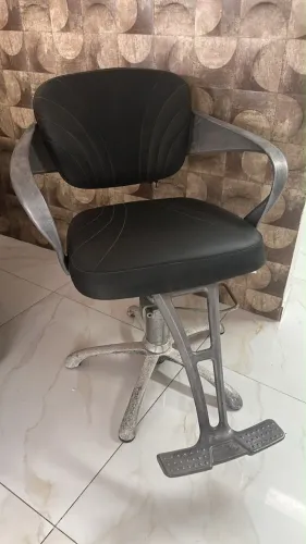 Cadeiras Hidráulicas para Salão de Beleza - Profissionais