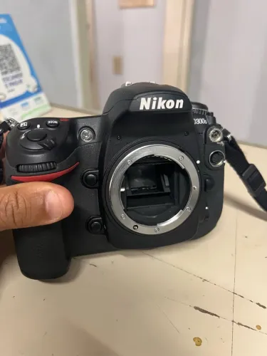 Nikon D300s