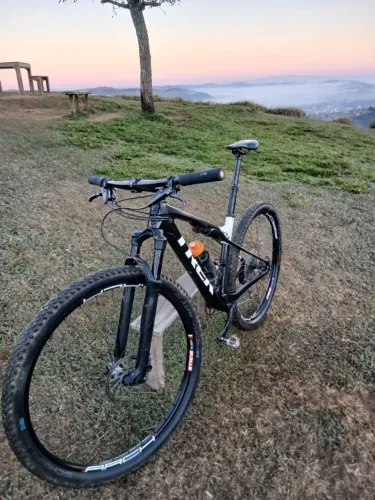 Bicicleta Trek Supercaliber 9.7 seminova (impecável)