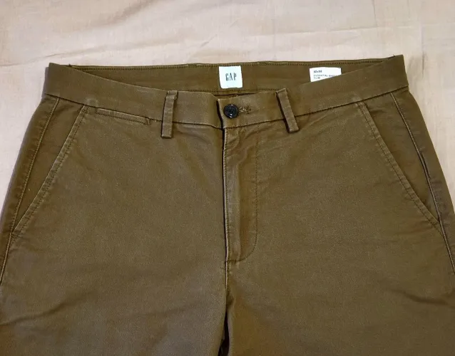 Calça GAP chino slim caramelo marrom 42