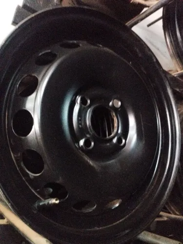 Roda do Onix de ferro aro 14