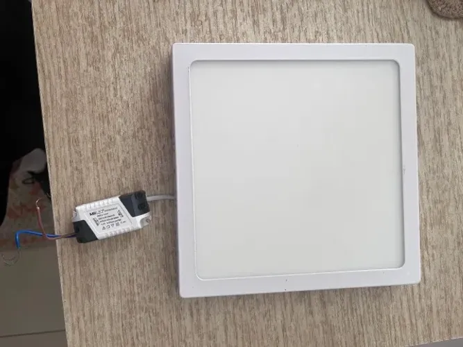 Painel Plafon Sobrepor Led 18w Quadrado 22x22 Slim 6500k Estrutura Metálica Branco Frio
