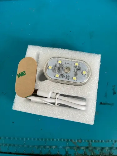 Iluminação interna de Led cortesia com touch