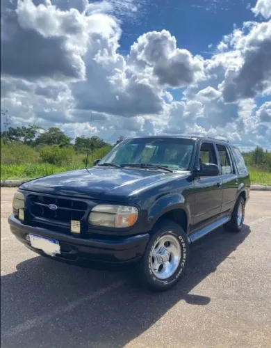 Ford Explorer XLT 4X2 4.0 V6 1997