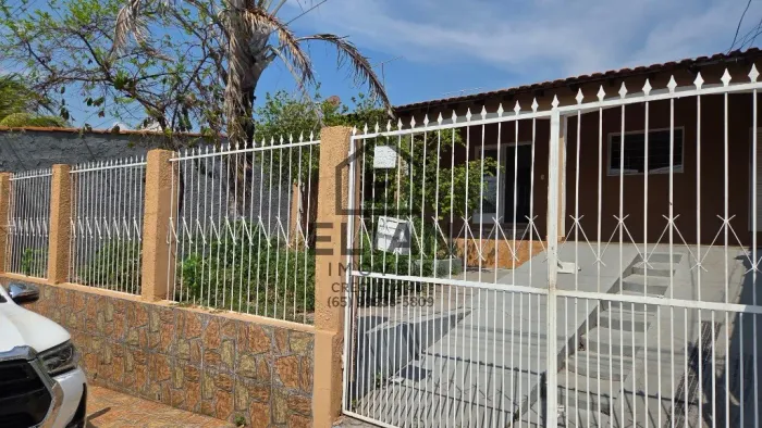 Imperdível casa à venda em Cuiabá-MT, no bairro Tijucal setor II: 3 quartos, 1 suíte, 2 sa