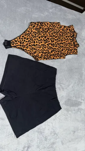 Blusa P vestido P calça P conjunto P