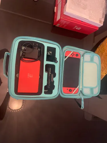 Nintendo Switch OLED Mario Kart Edição Especial + Cases + jogos digitais + Película 
