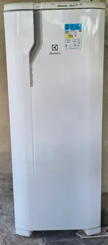 Vendo geladeira