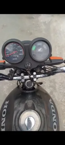 Triciclo / moto cargueira
