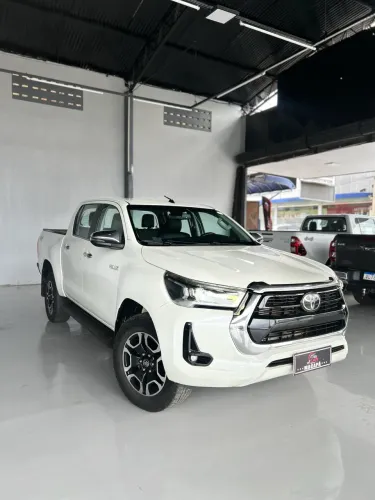 Toyota Hilux CD SRX 4X4 2.8 TDI 16V Diesel Aut. 2021