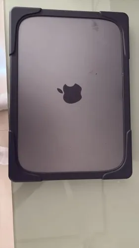Macbook pro 2021 14"M1 16 GB de memoria e 1Tb de armazenamento