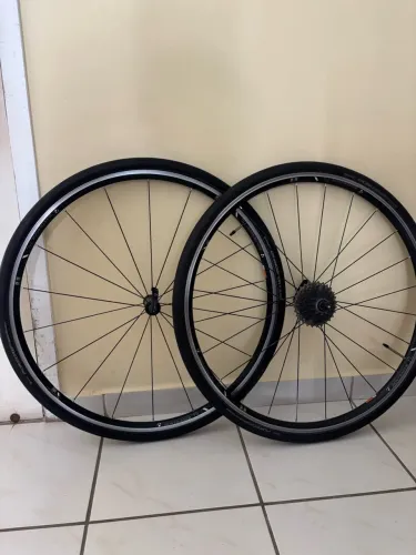 VENDE - SE PAR DE RODAS BONTRAGER RL