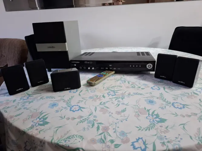 Home Theater Britânia 5.1 Completo com DVD e Controle