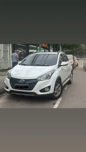 Hyundai HB20X Style 1.6 Flex 16V Aut. 2015