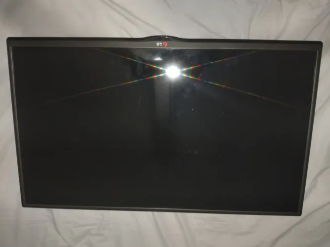 Tv LCD 32 LG com detalhe