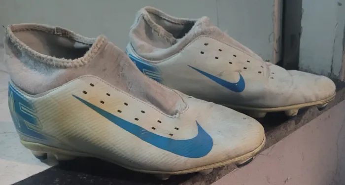 Chuteira Campo Nike Mercurial Original tamanho 39