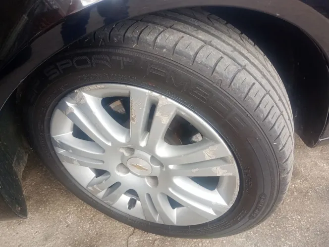 Vendo par de pneus Dunlop 205/55/16