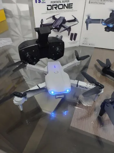 Drone E99 com câmera novo