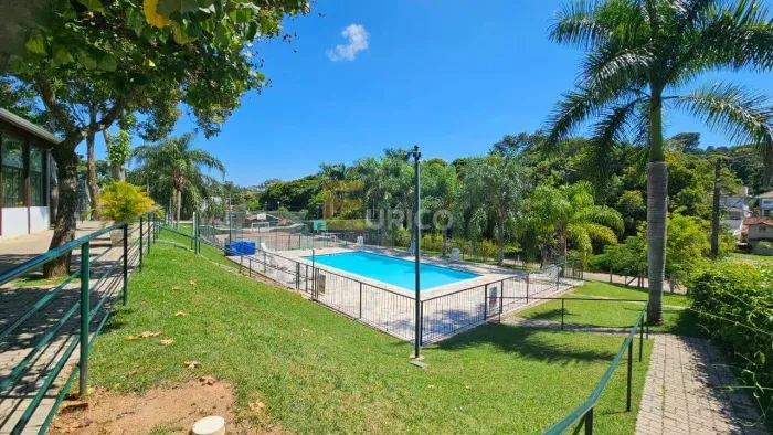 Casa em Condomínio para Aluguel em Vinhedo/SP | 4 Dorms (1 Suíte) | Piscina e Lazer