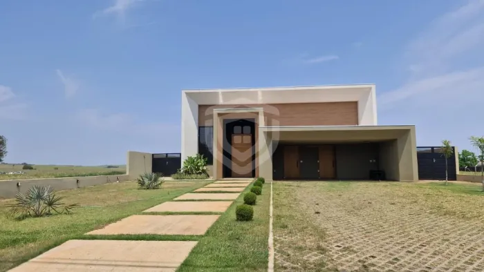 Casa Térrea No Condomínio Recanto Dos Nobres 1 | 4 Suítes | Lazer Completo | Maravilhosa